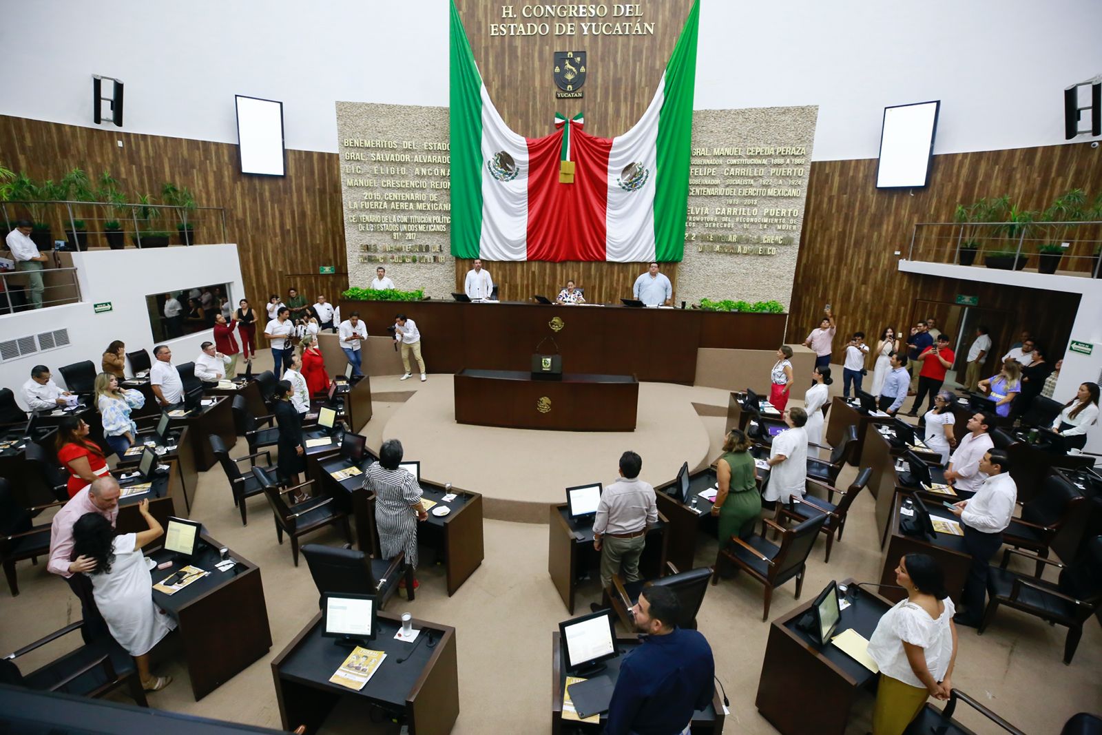 Congreso de Yucatán, en desacato por desechar dictamen sobre aborto