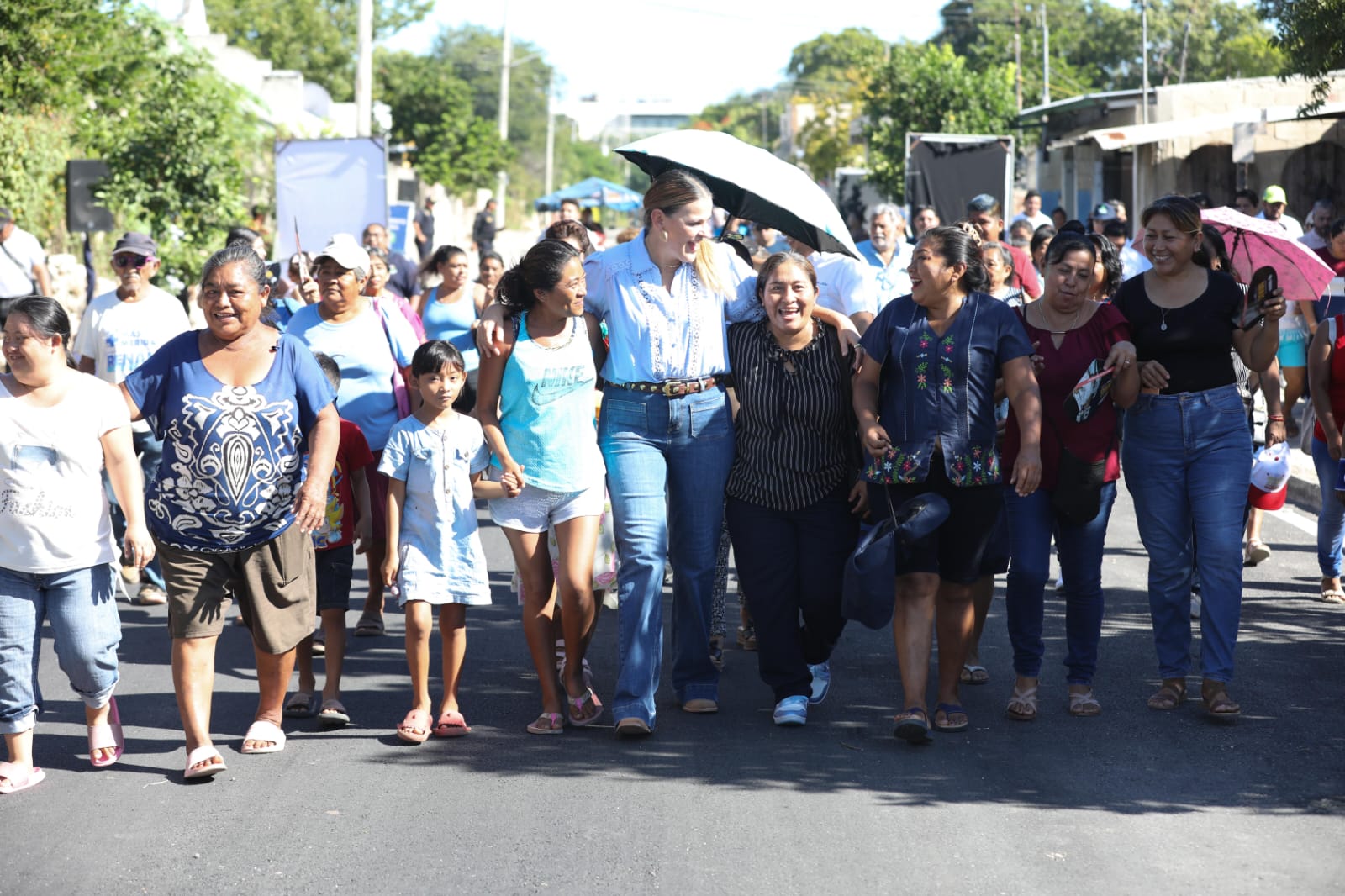 Cecilia Patrón anuncia sistemas de agua potable para San Ignacio Tesip y Tahdzibichén