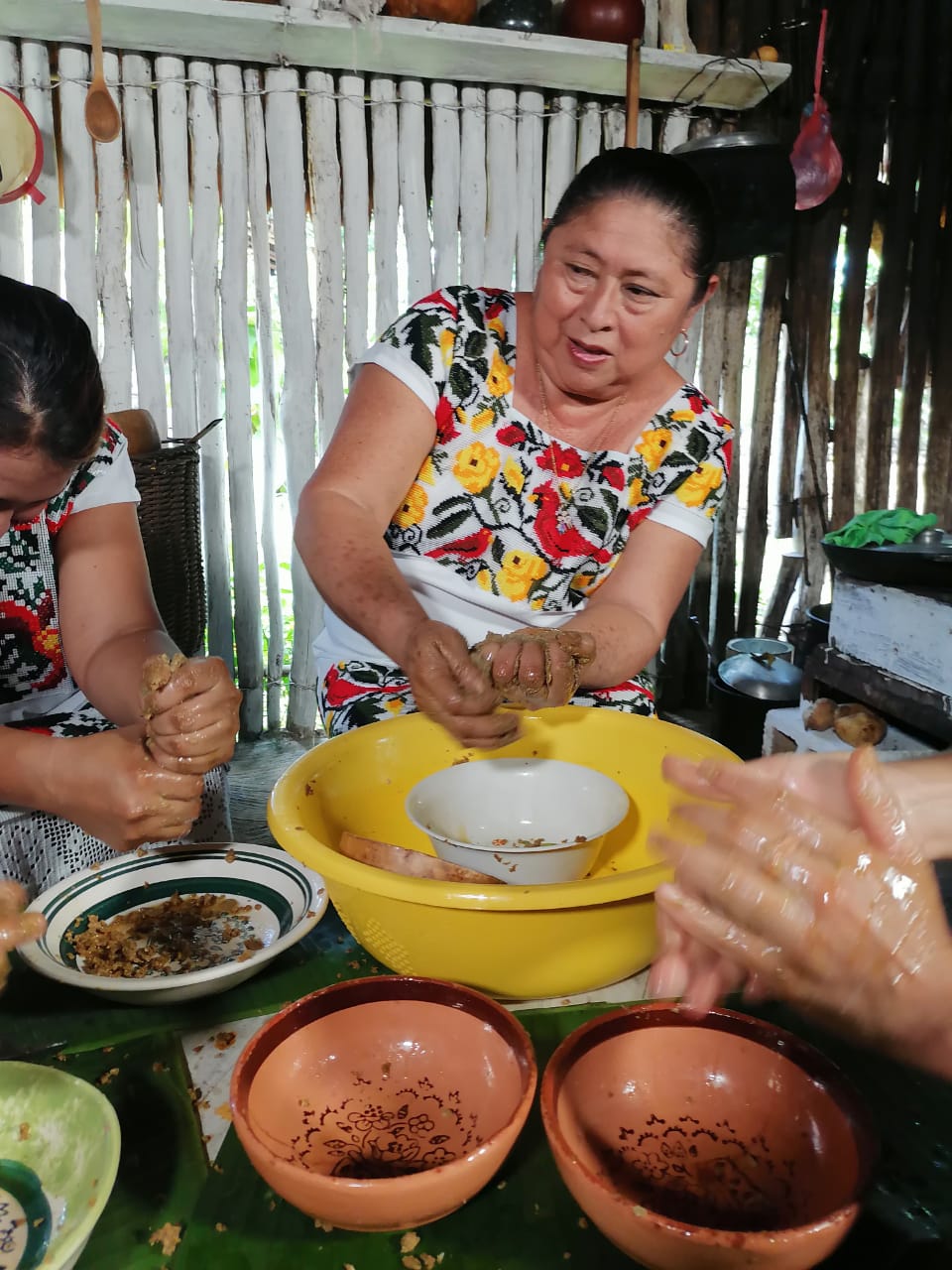 El platillo yucateco kaaxil sikil llega a final de concurso nacional