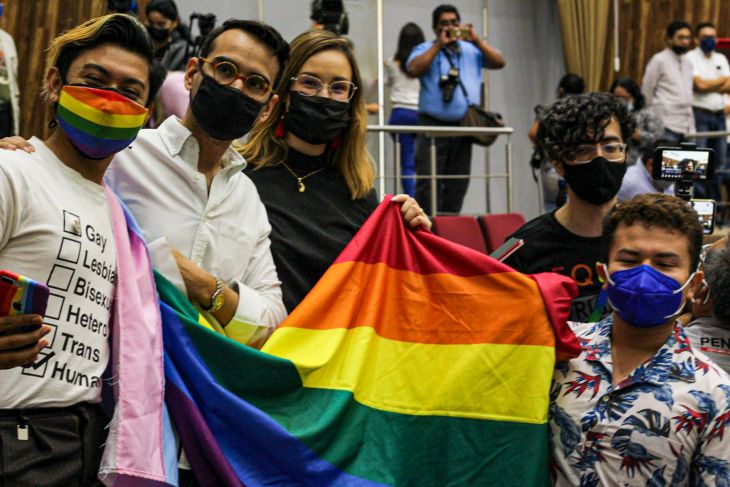 Aprueban las leyes secundarias del matrimonio igualitario en Yucatán