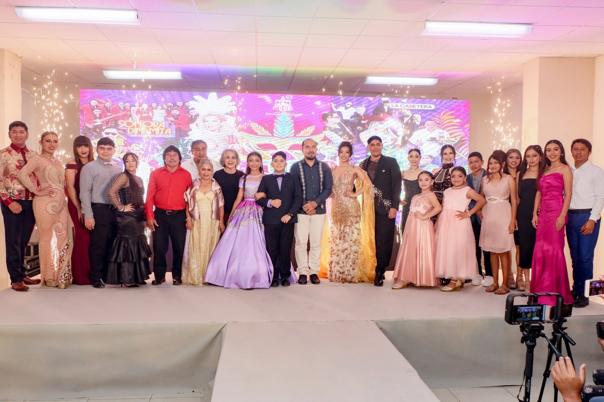 Ayuntamiento de Champotón presenta a sus soberanos para el Carnaval 2026