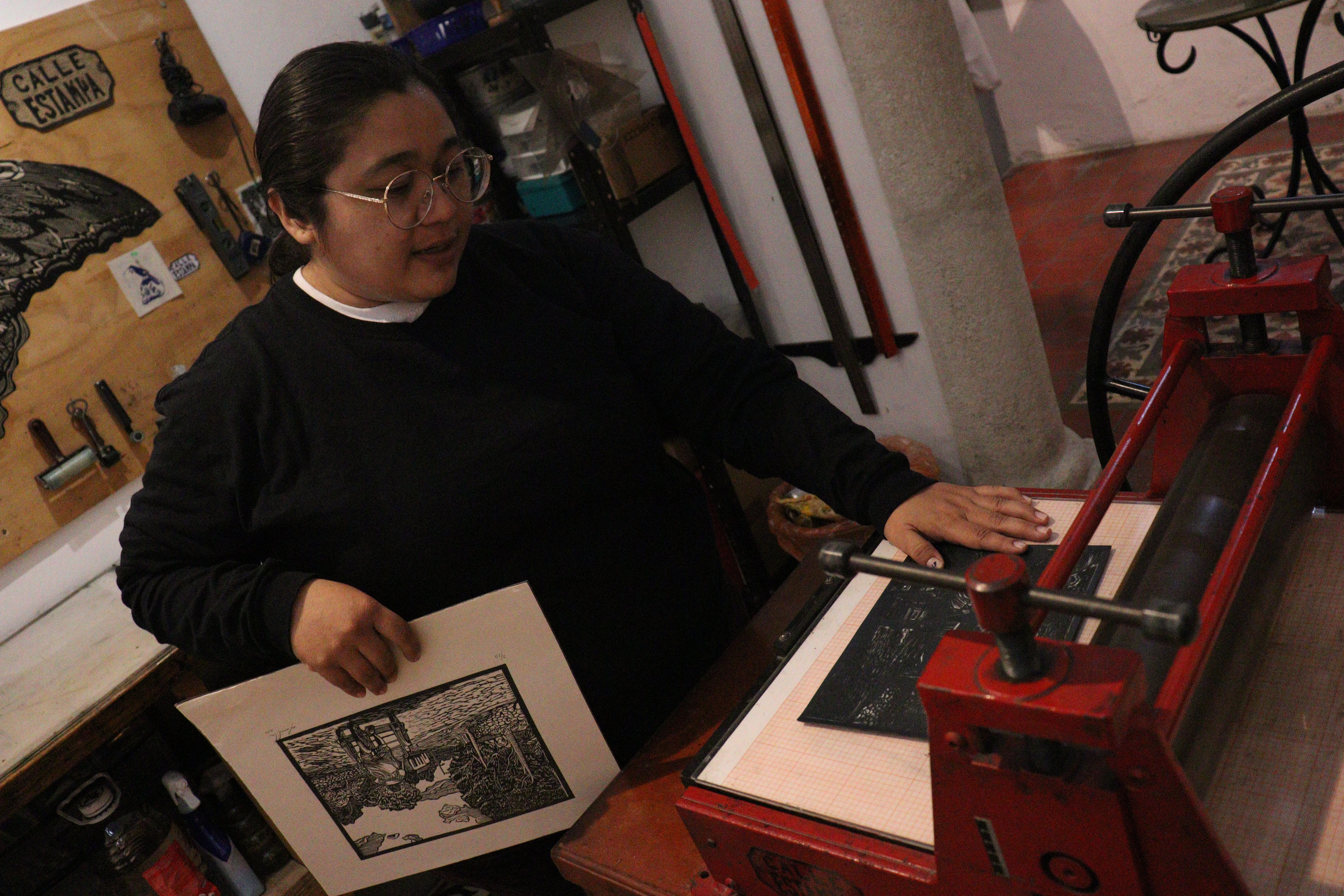 Grabar la herencia: El arte de Clarissa Alamilla May