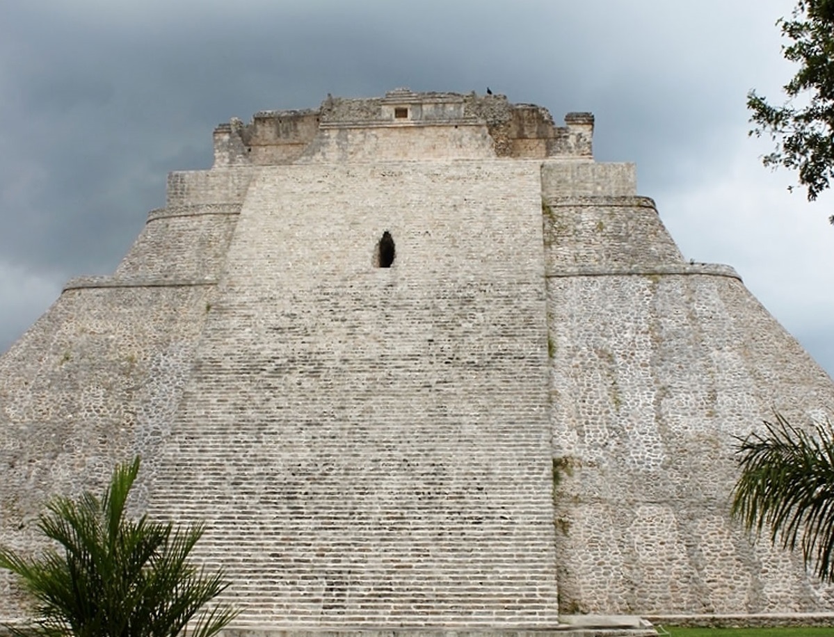 Cierran temporalmente la zona arqueológica de Uxmal 