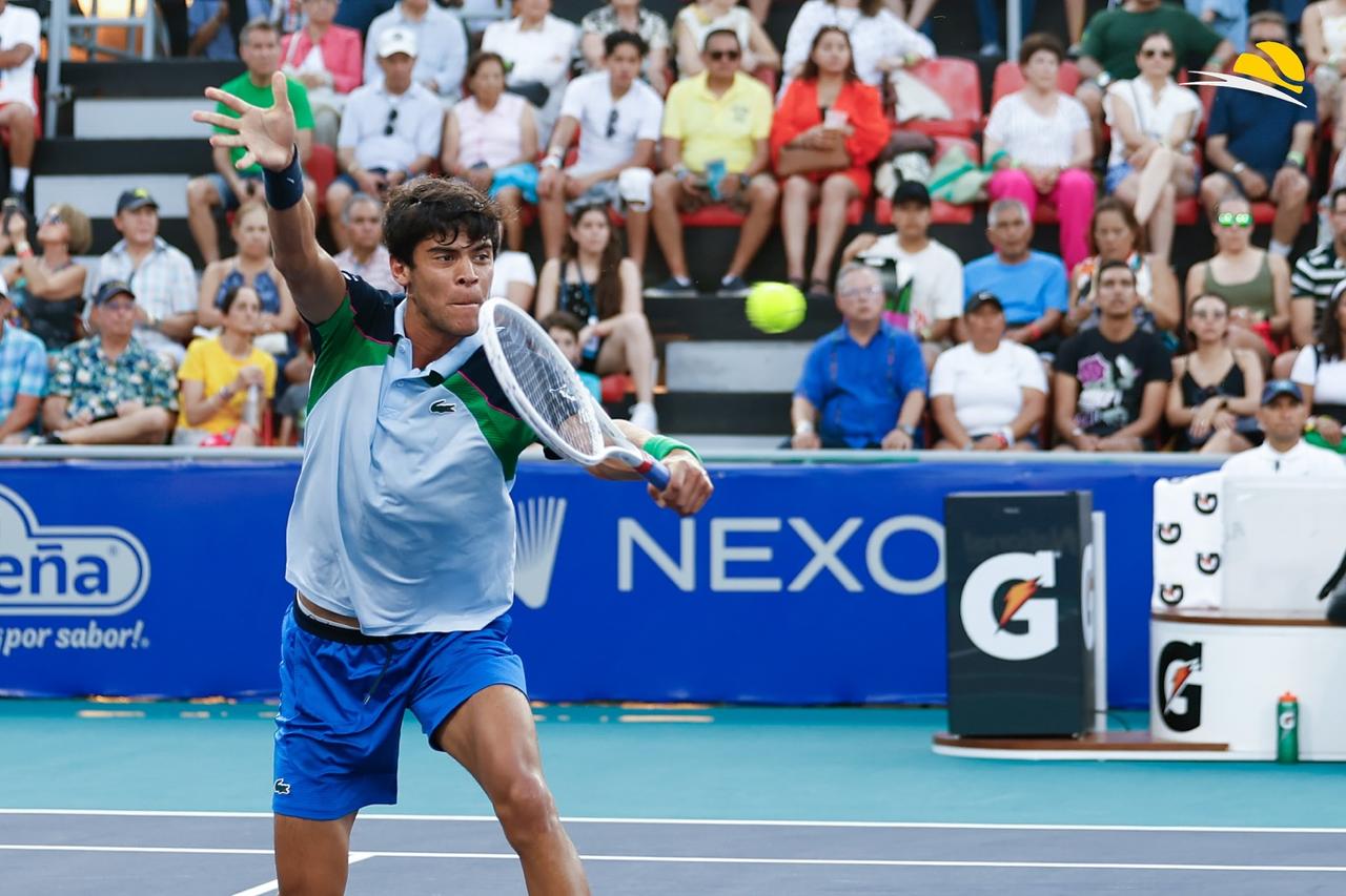 Rodrigo Pacheco se une a la Universidad de Texas, pero no dejará el tenis profesional