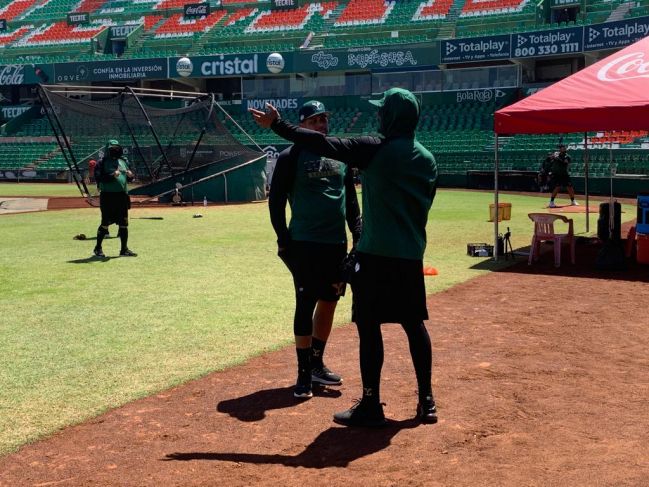 Se une Álvarez a las prácticas en otro día intenso en la cueva