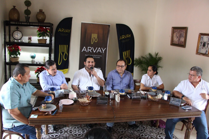 Yucatán invita a empresas de Valladolid a hacer negocios internacionales