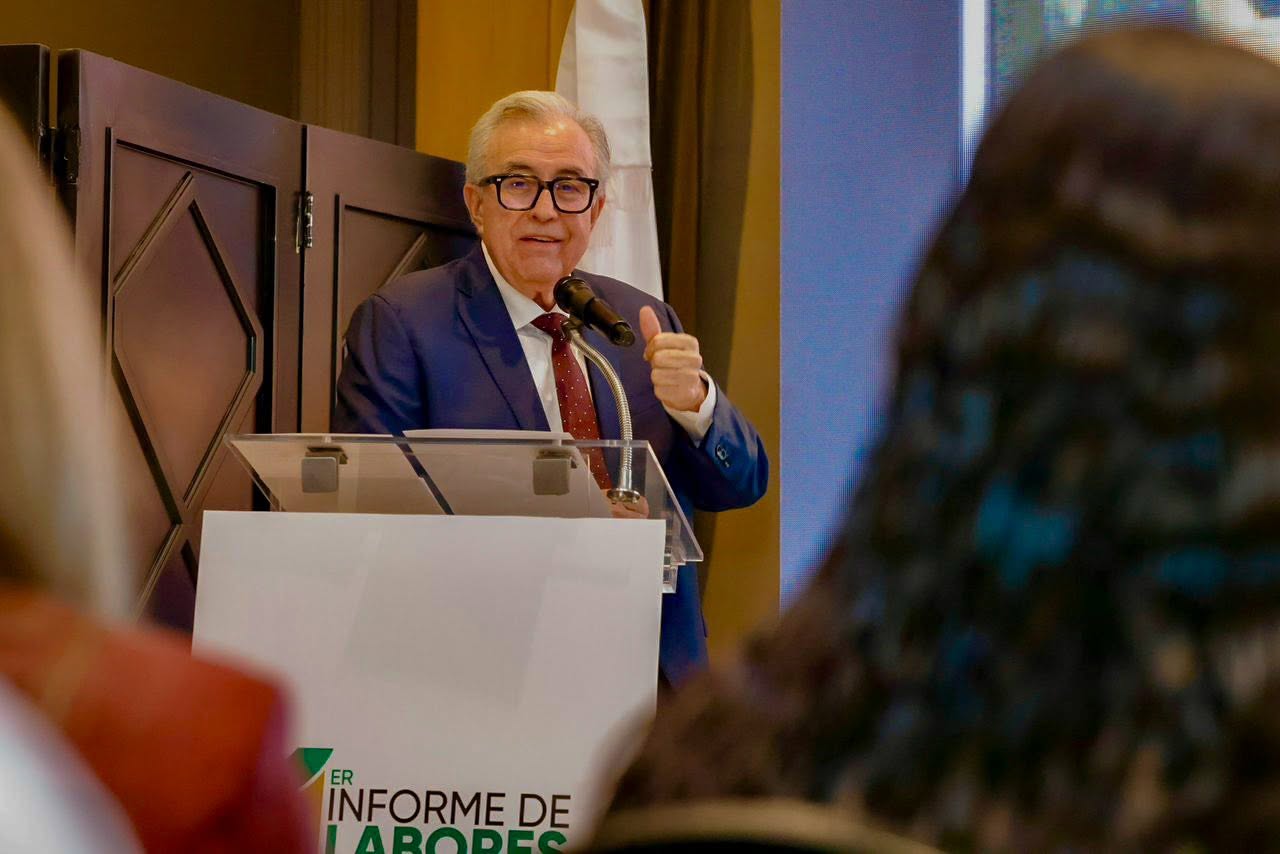 Rocha Moya retoma el gobierno de Sinaloa ''con la frente limpia y en alto''