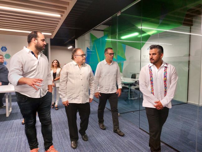 La Jornada Maya | Yucatán | La Jornada Maya | La empresas de tecnología  AgileThoug reabre sus oficinas en Mérida