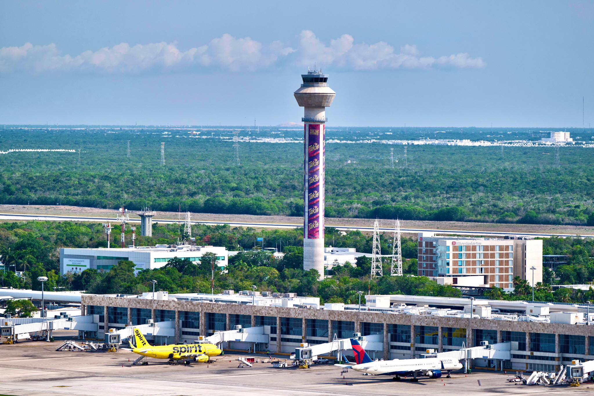 Spirit Airlines cesa actividades; gobierno de Quintana Roo apoya a turistas varados en Cancún