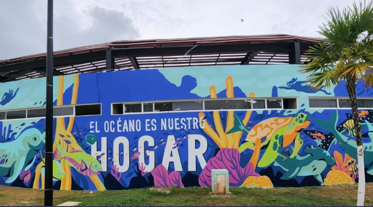 Inauguran en Puerto Morelos el Festival de los Océanos con entrega de mural