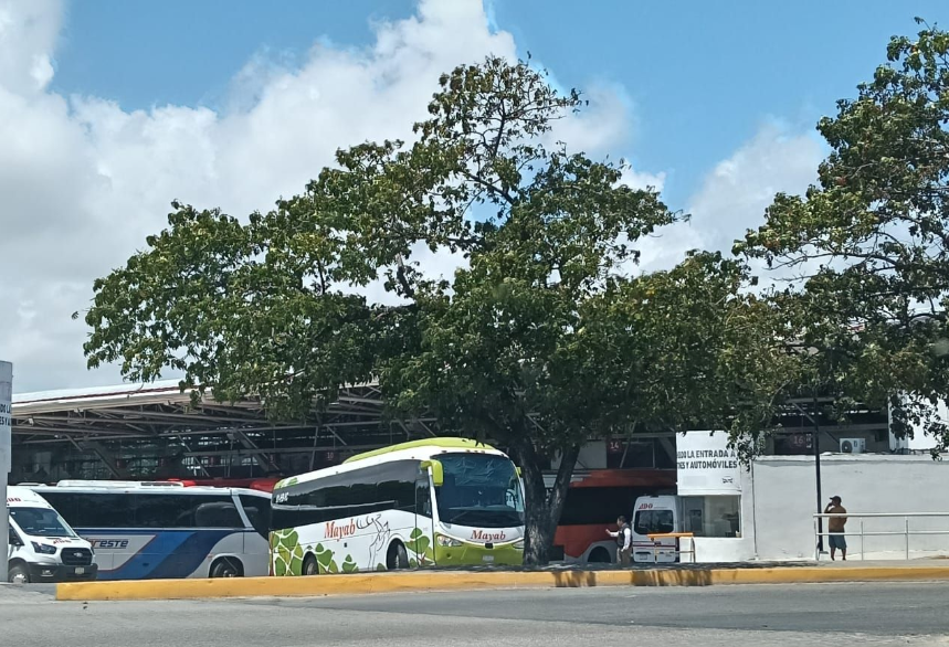 Incrementa presencia policiaca en las terminales de ADO en Quintana Roo