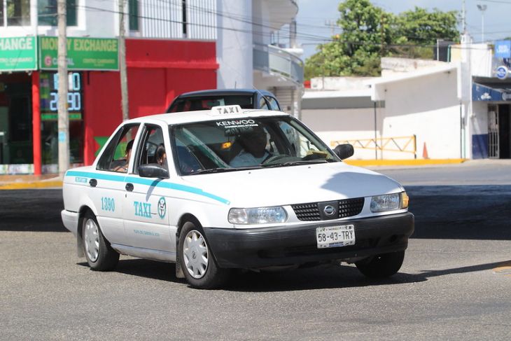 Sindicatos de Tulum buscan dar servicio de transporte en Aeropuerto y Tren Maya