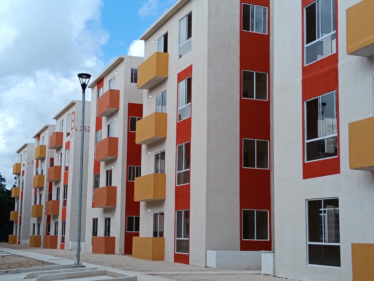 Cancún vive un rezago constante en materia de vivienda: CCE