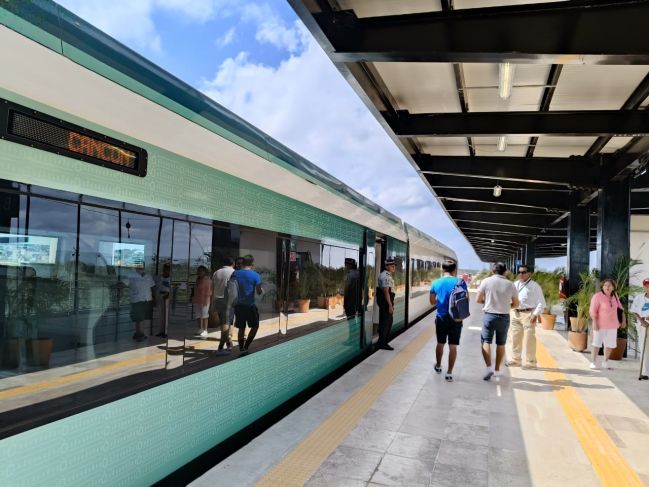 Inicia operaciones la ruta Cancún-Playa del Carmen del Tren Maya