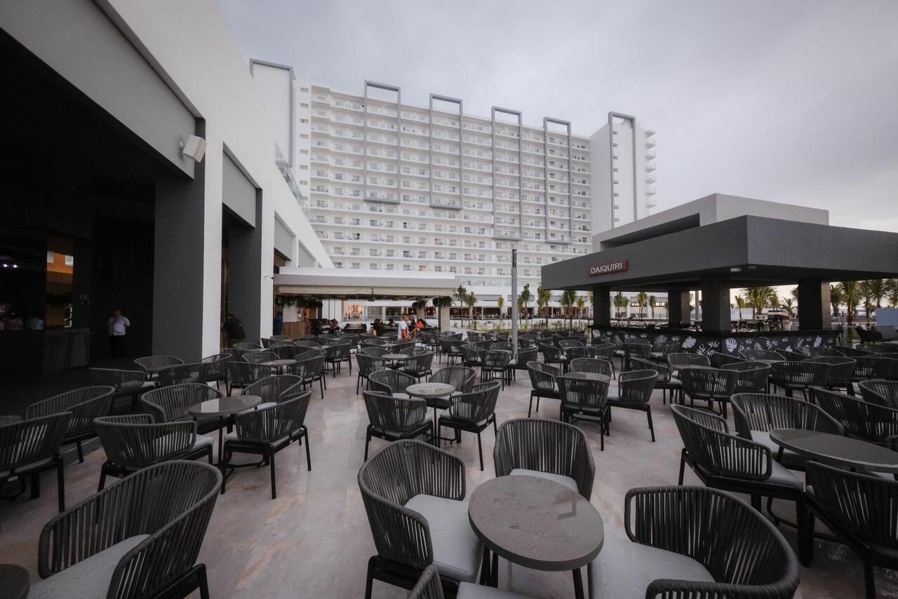 Cadena hotelera española Riu inaugura su hotel número 15 en Quintana Roo