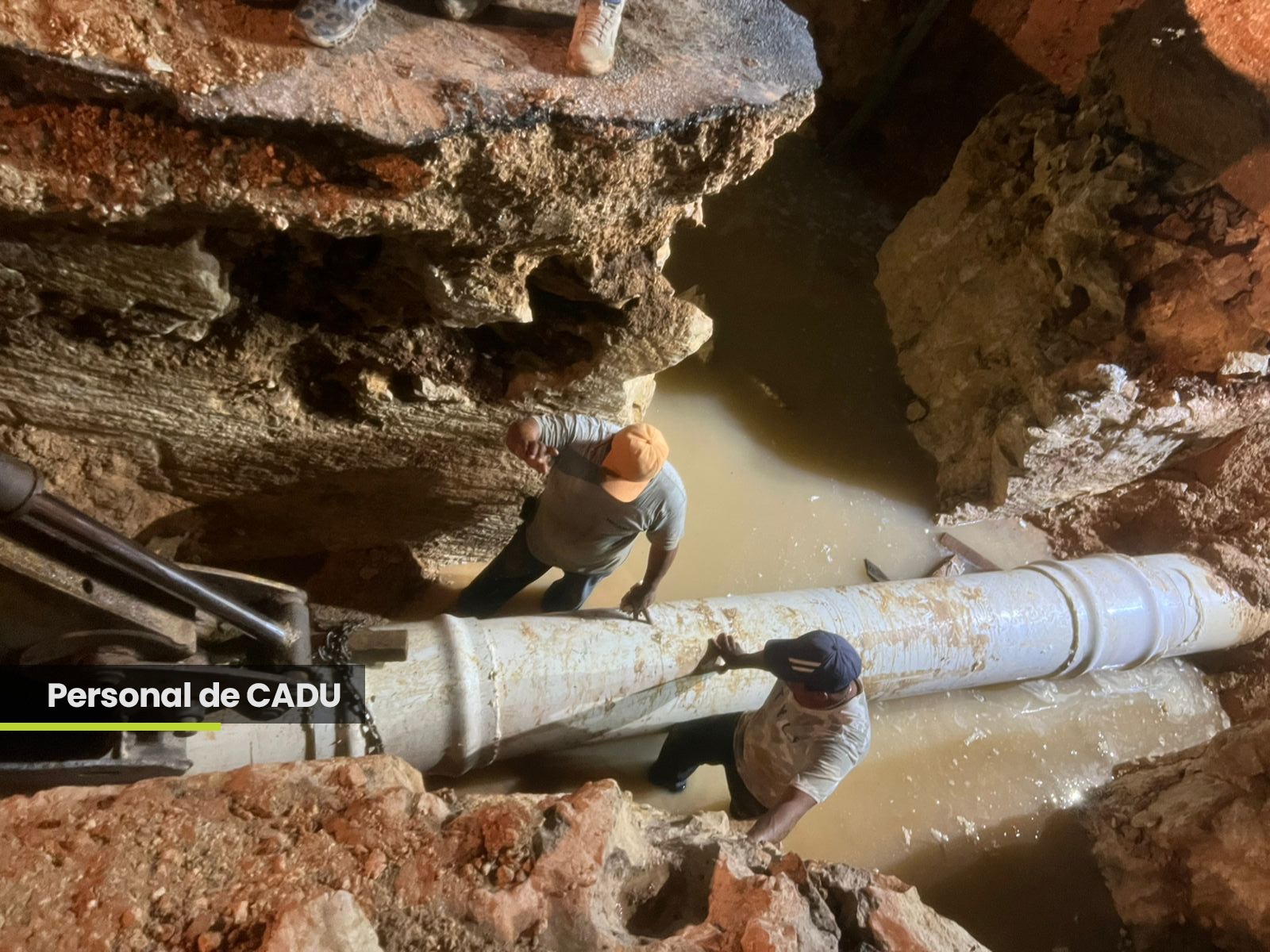 CADU concluye trabajos de reparación en línea de agua potable afectada en Playa del Carmen