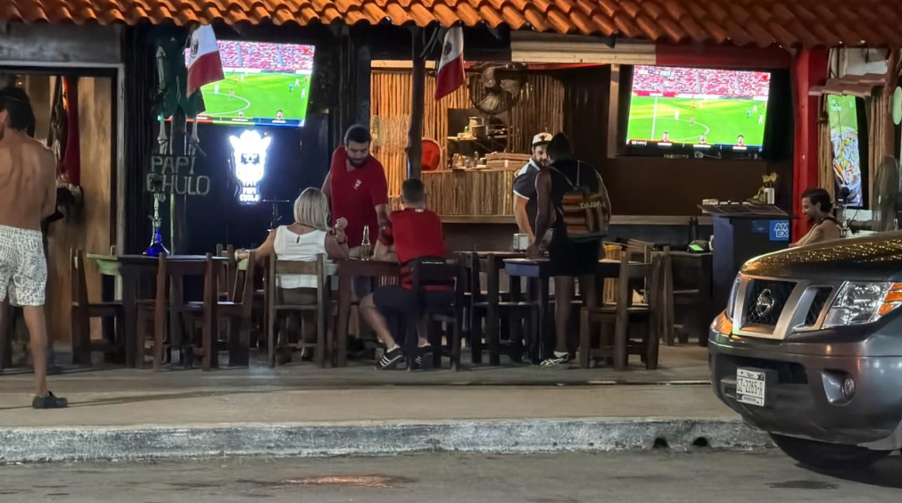 Sector gastronómico de la Riviera Maya reporta buena afluencia durante los partidos del Mundial