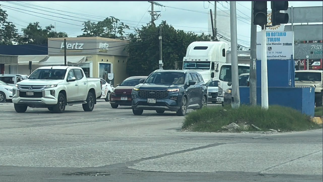 Usuarios festejan llegada de Uber a Tulum, mientras taxistas muestran preocupación