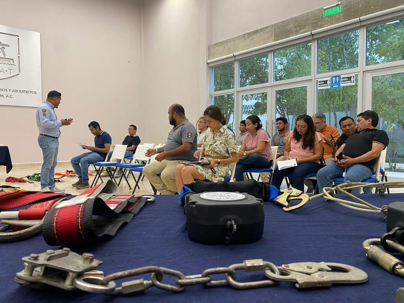 Tulum: Capacitan a profesionales con el curso de certificación ''Trabajos en Altura''