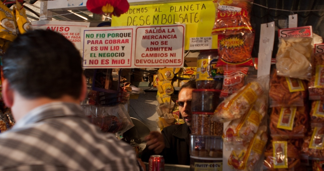 COVID-19 infecta a tienditas de la esquina; caen ventas hasta en 50 por ciento