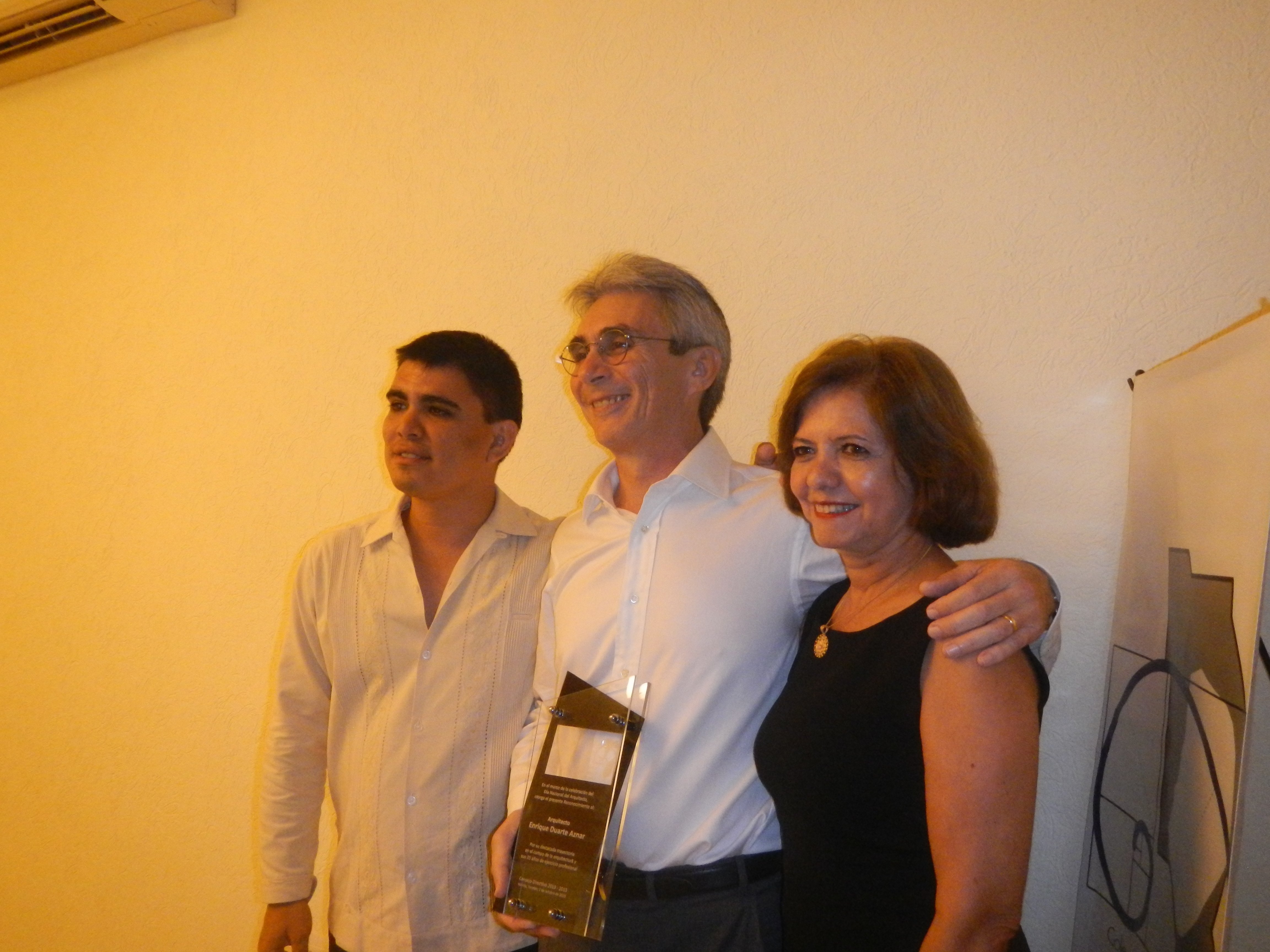 PAUL El arquitecto recibe premio por su trayectoria