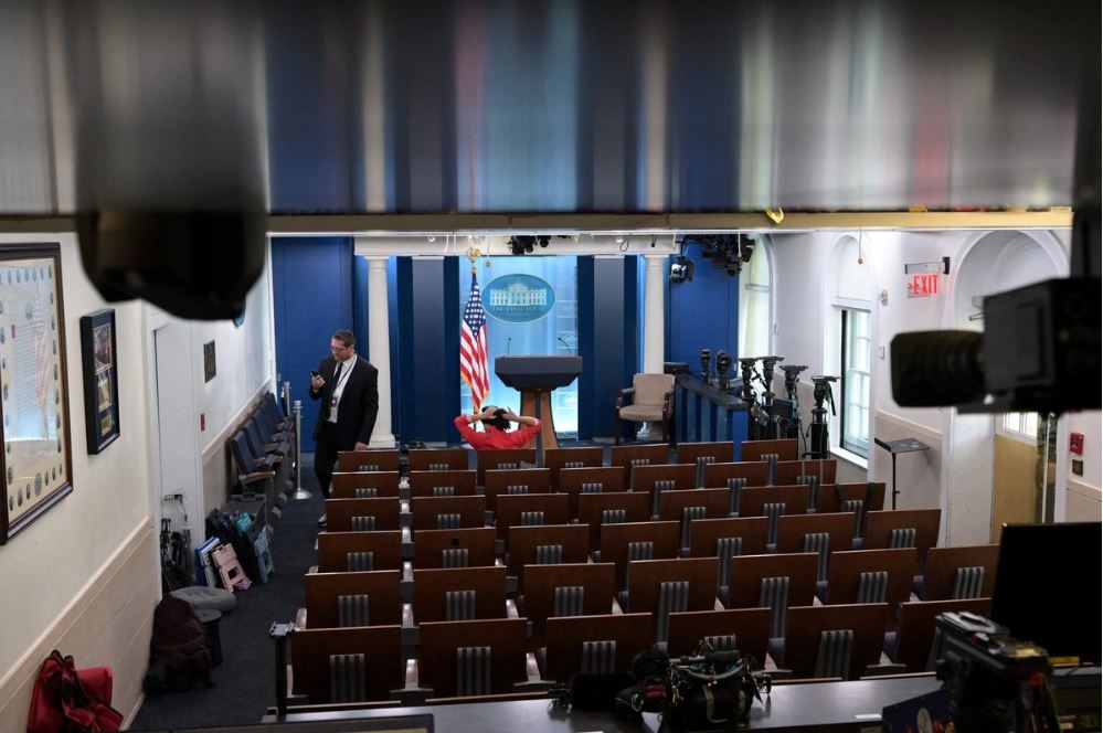 CBS, ABC, NBC y Fox suspenden cobertura de Trump en apoyo a medios vetados de la Casa Blanca