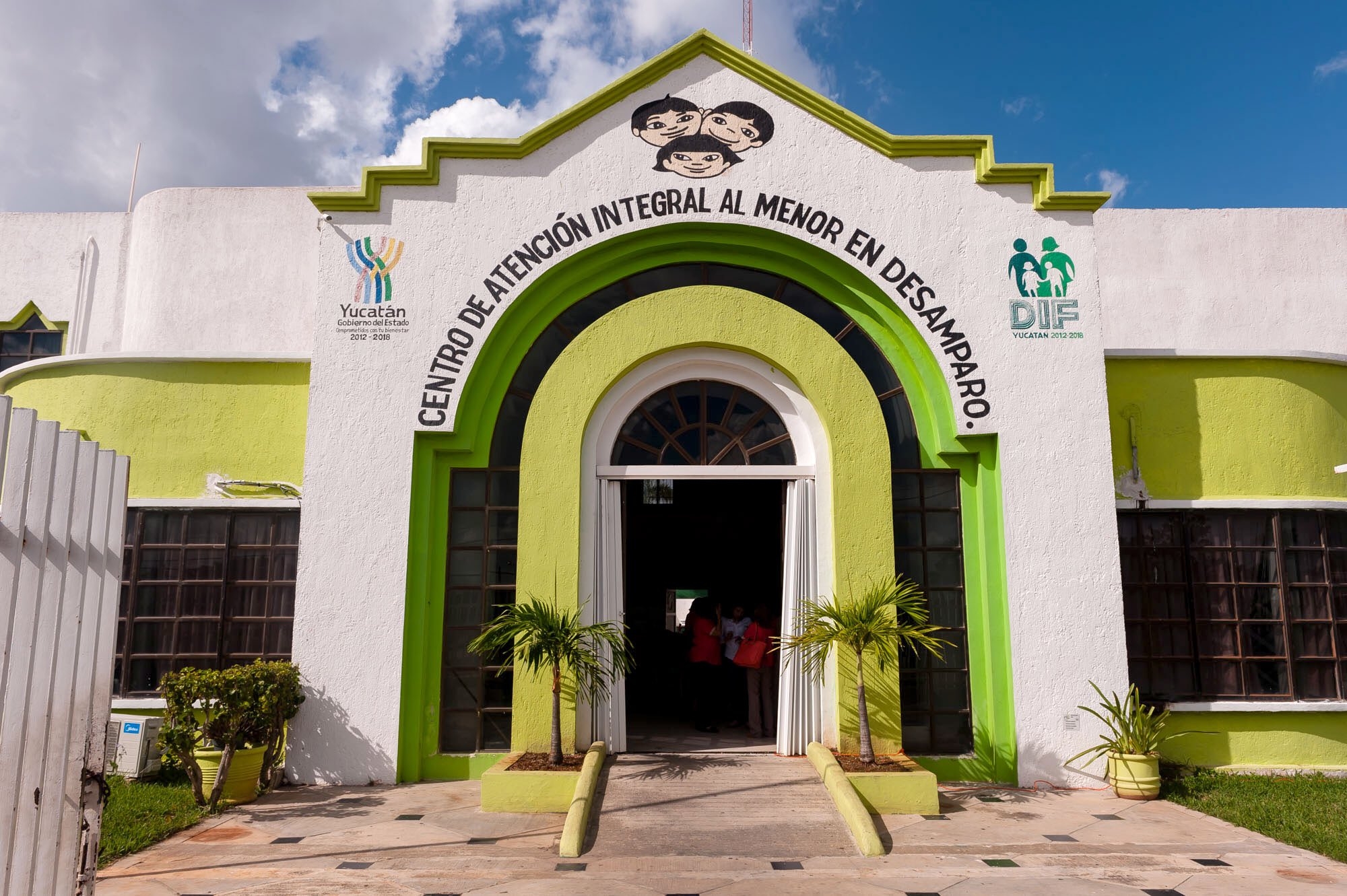 Dictan sentencia de más de tres años a dos custodios del Caimede Mérida