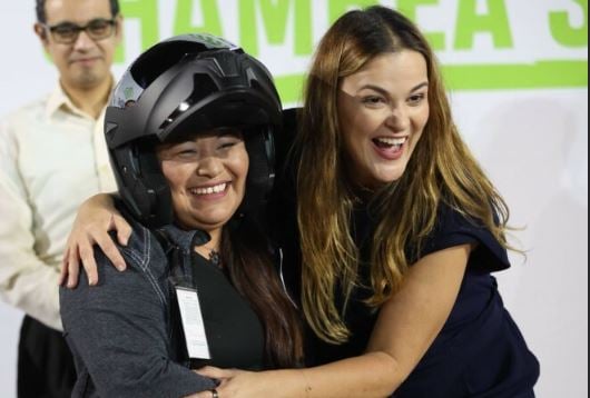 Cecilia Patrón lanza convocatoria 2026 para la entrega de cascos gratuitos para motociclistas