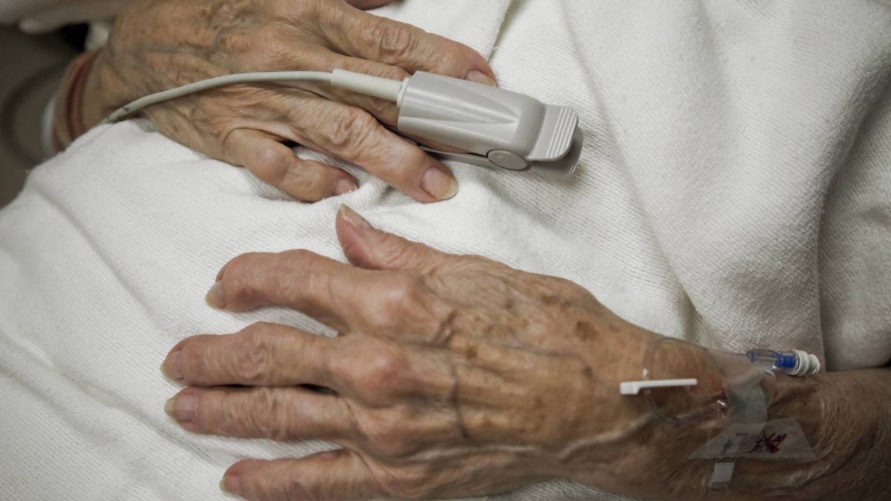 Fallecen por COVID-19 dos mujeres de la tercera edad del CAAM