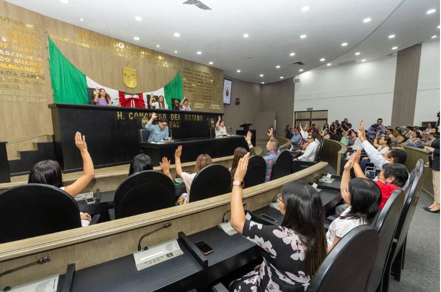 Chiapas: Desaforan a alcaldesa de Jiquipilas y a seis funcionarios de Ocozocoautla por presunta extorsión