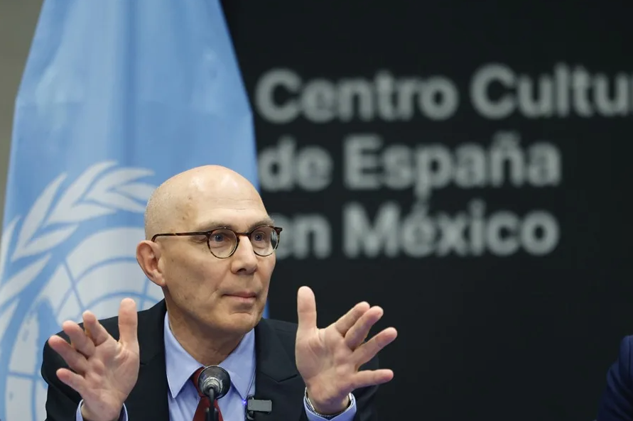 Cesar el asedio a Cuba