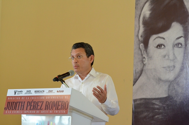 Donan acervo de Judith Pérez Romero a la Esay