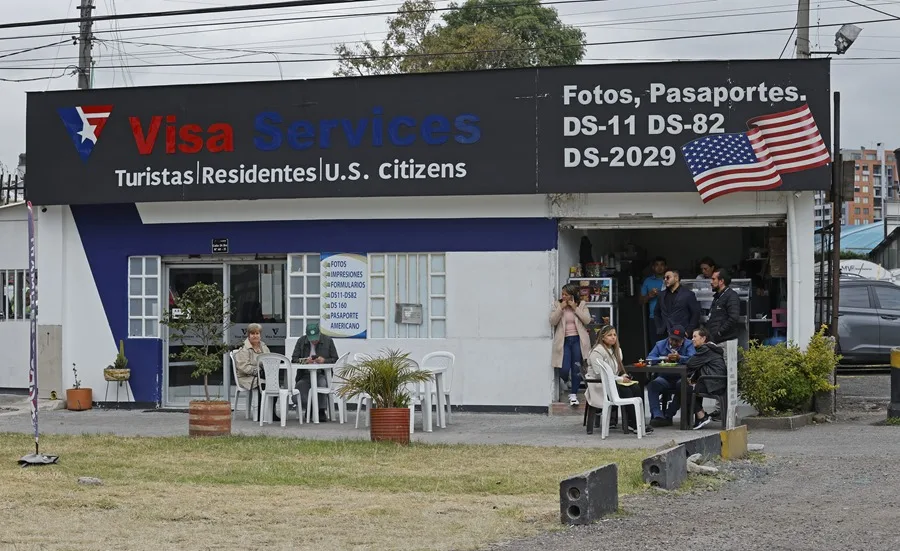 Estados Unidos prevé exigir historial de redes sociales a turistas exentos de visa