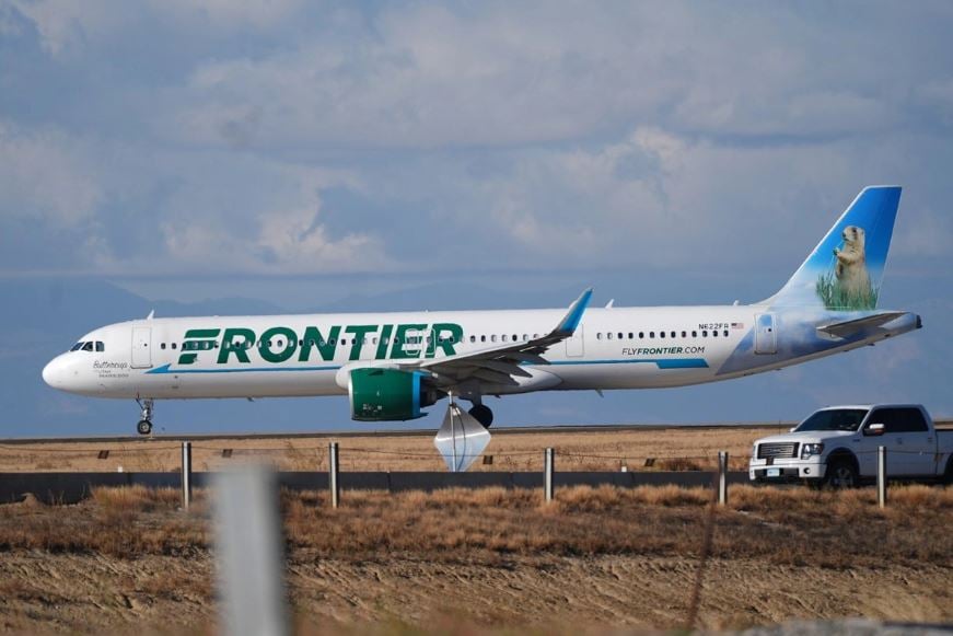 Avión atropella y mata a peatón durante despegue en aeropuerto de Denver