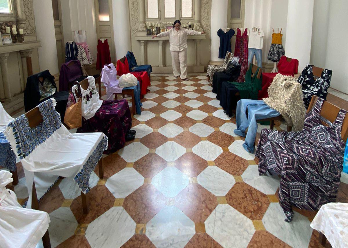 Feminicidios y desaparecidas: los temas de la muestra de Elena Martínez Bolio en el Palacio Cantón, en Mérida