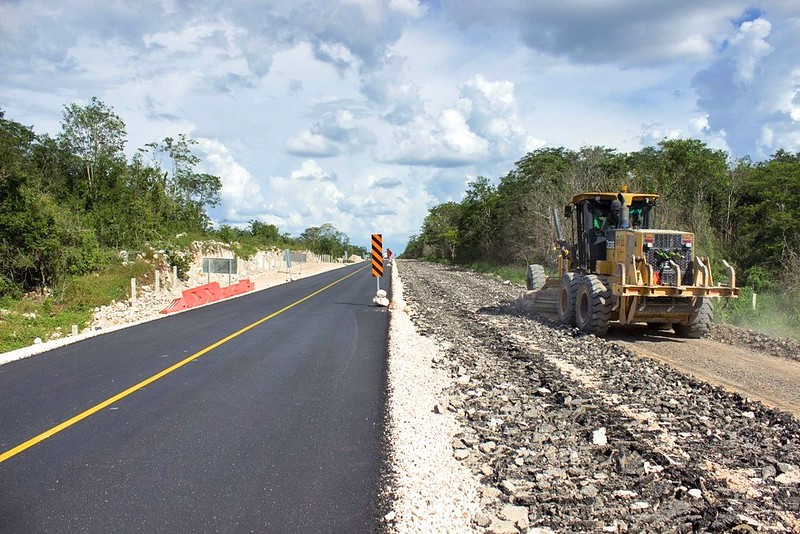 La Jornada Maya | Campeche | La Jornada Maya | Repavimentan carreteras de Carmen, Champotón, Escárcega y Calakmul