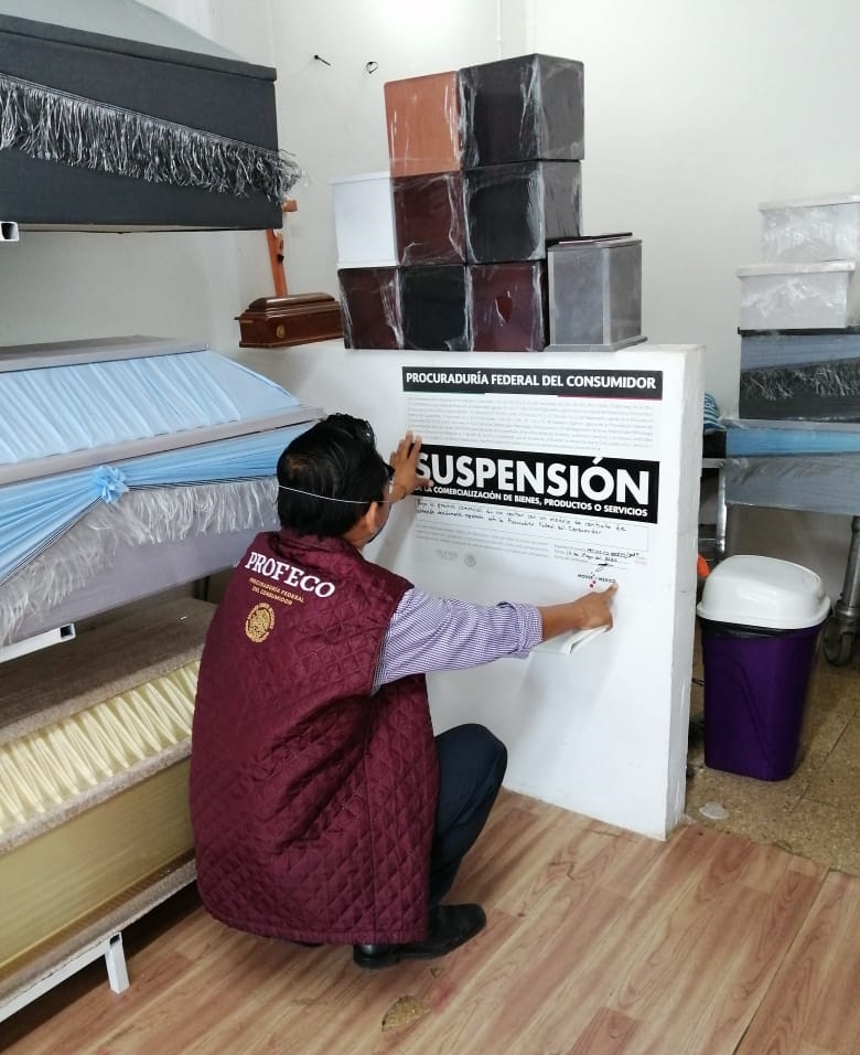 Suspende Profeco a cinco funerarias en Mérida por incumplimiento de ley