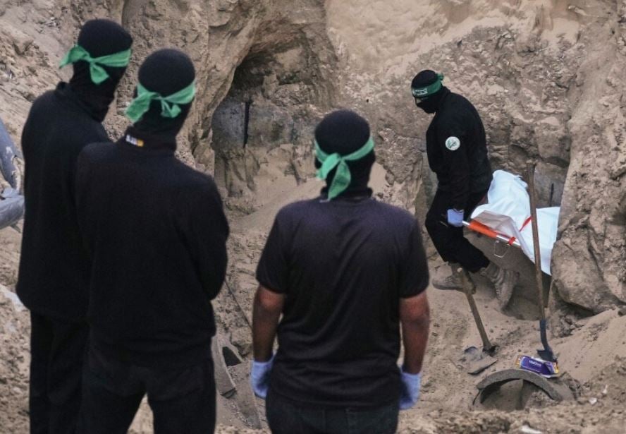 Israel intensifica su ofensiva en Gaza; ignora el alto al fuego