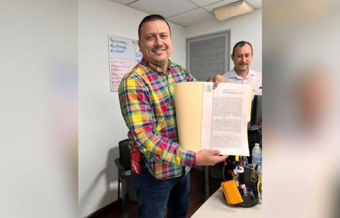 Asesinan a balazos a Homar Salas, líder sindical del Ayuntamiento de Culiacán y a su escolta