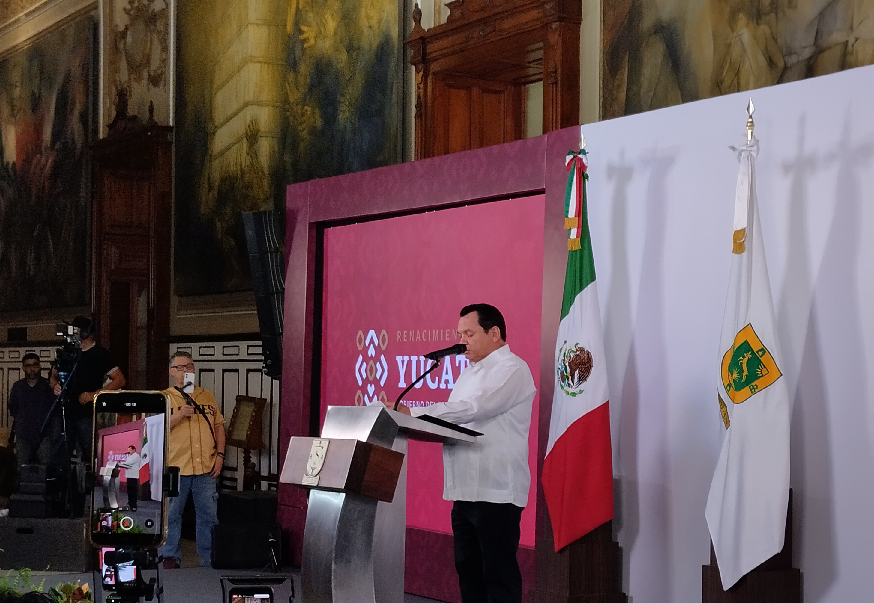 Niega ‘Huacho’ conflicto con Va y Ven y aclara que unidades que salieron de Yucatán eran 0 km 