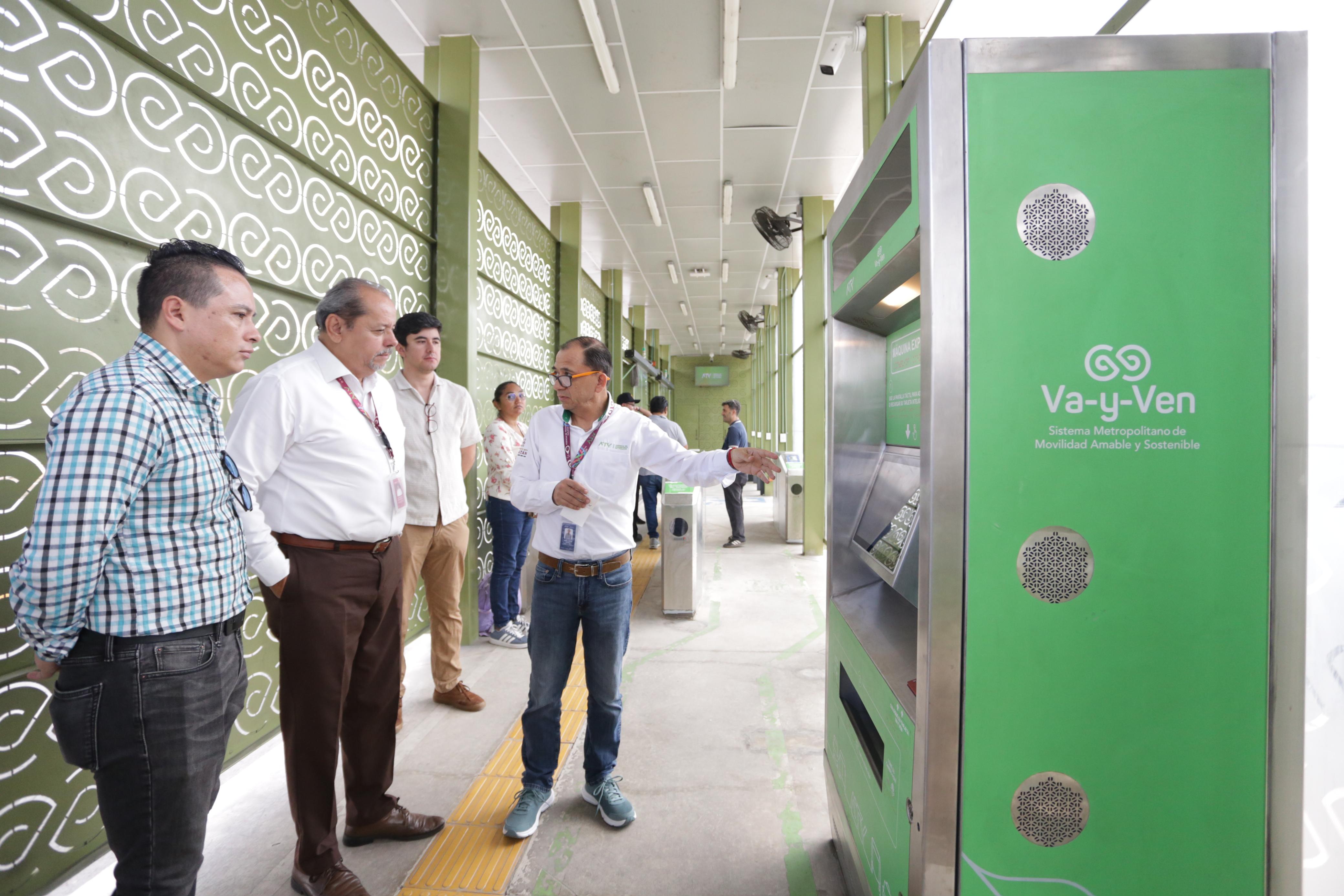 Mérida moderniza su transporte con cajeros inteligentes del Va-y-Ven