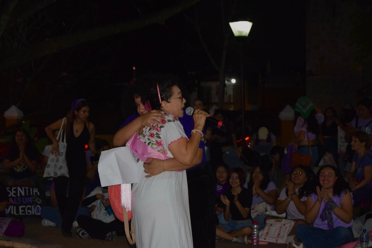 Flore May: la voz afromaya feminista que impulsa a las juventudes