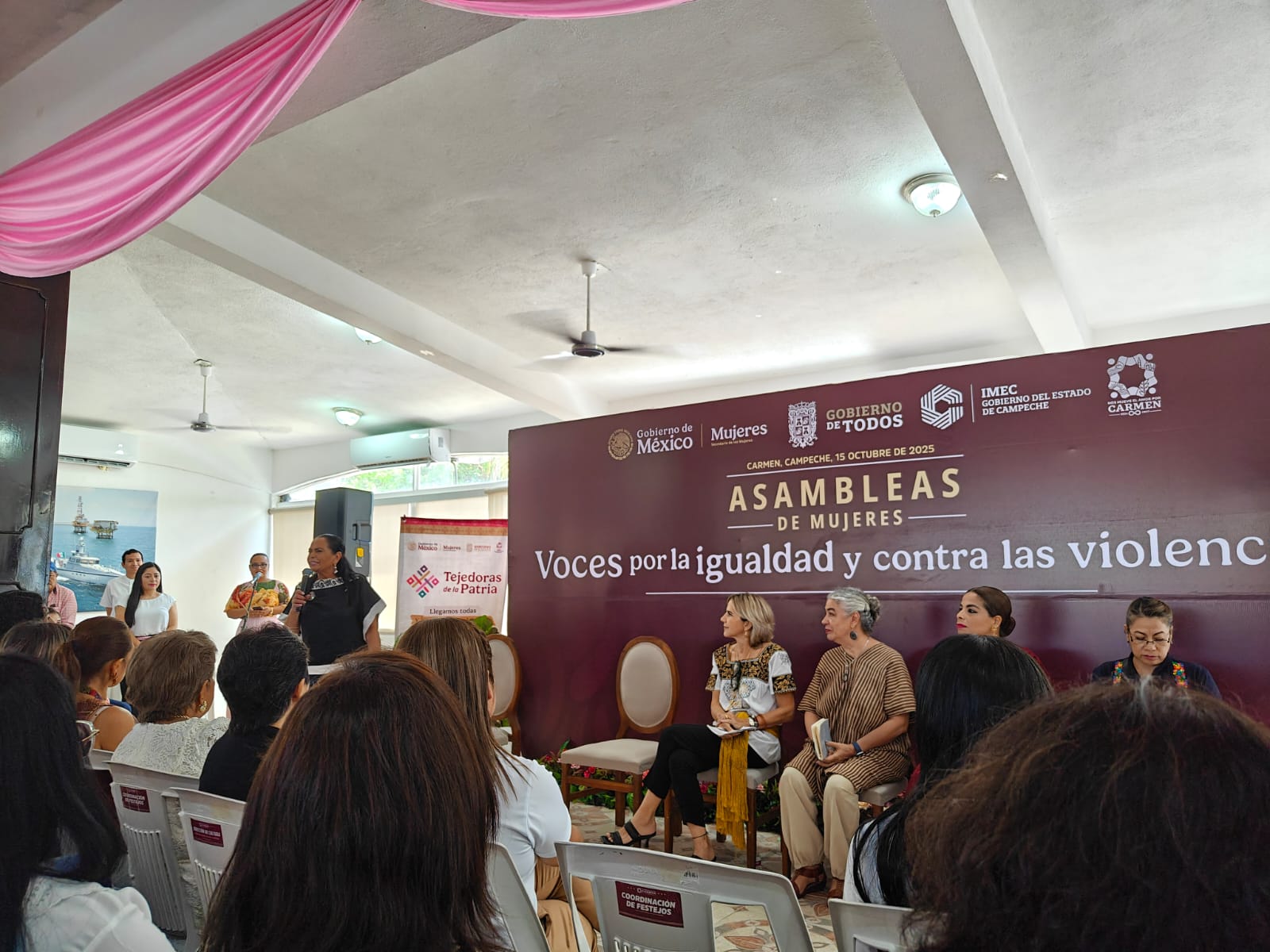 Realizan Asamblea de las Mujeres ''Voces por la igualdad y contra las violencias'', en Carmen