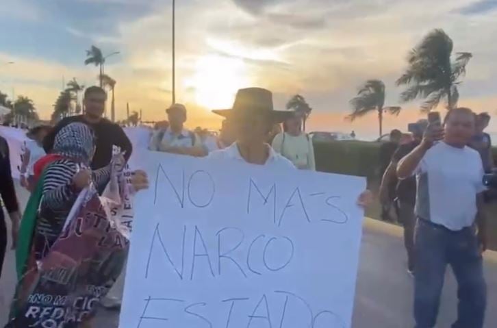 Marcha 'Generación Z' en Campeche termina dominada por viejos cuadros políticos y comunicadores