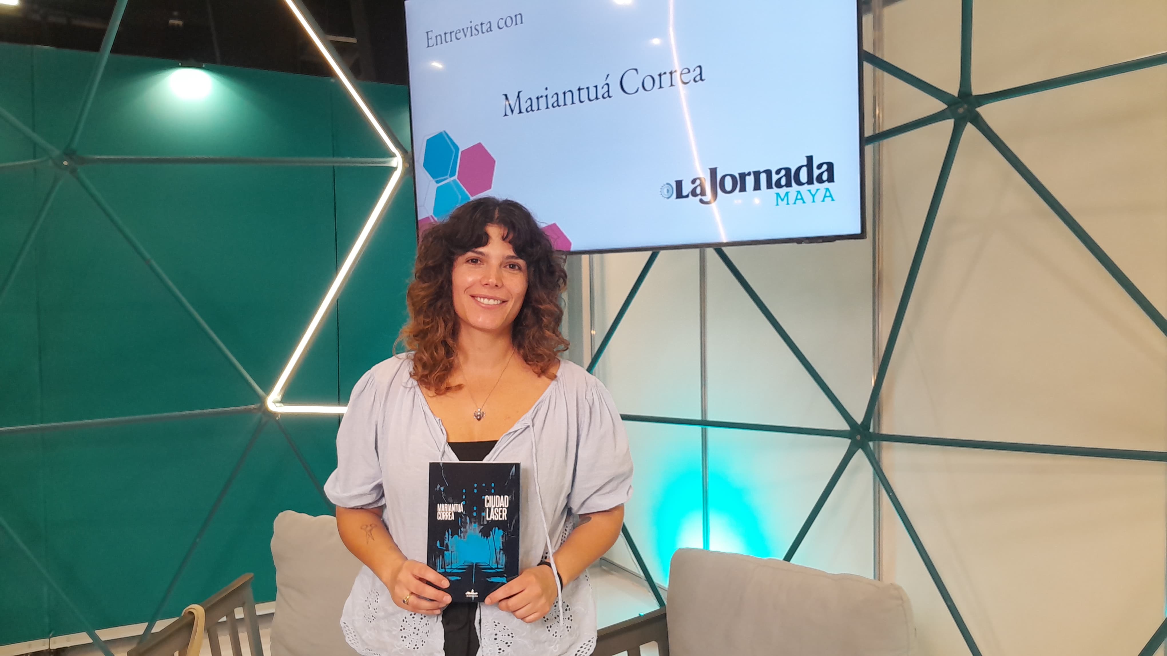 ‘Ciudad Láser’ y el cuestionamiento del porqué erotizamos a partir de la infantilización