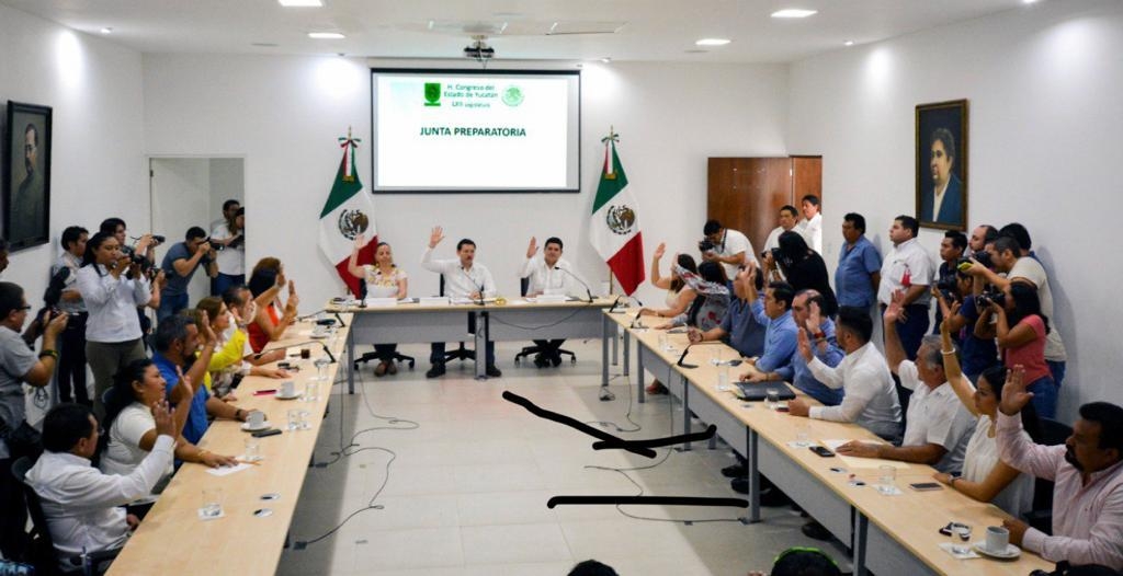 Repite Mesa Directiva del Congreso