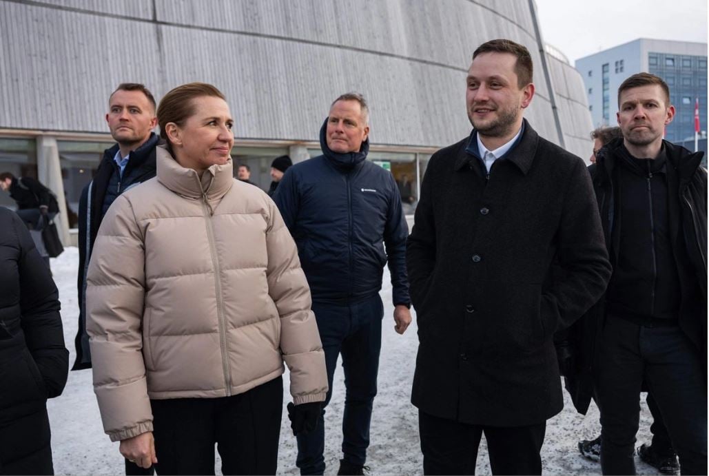 Primera ministra danesa visita Groenlandia y se reúne con gobierno local