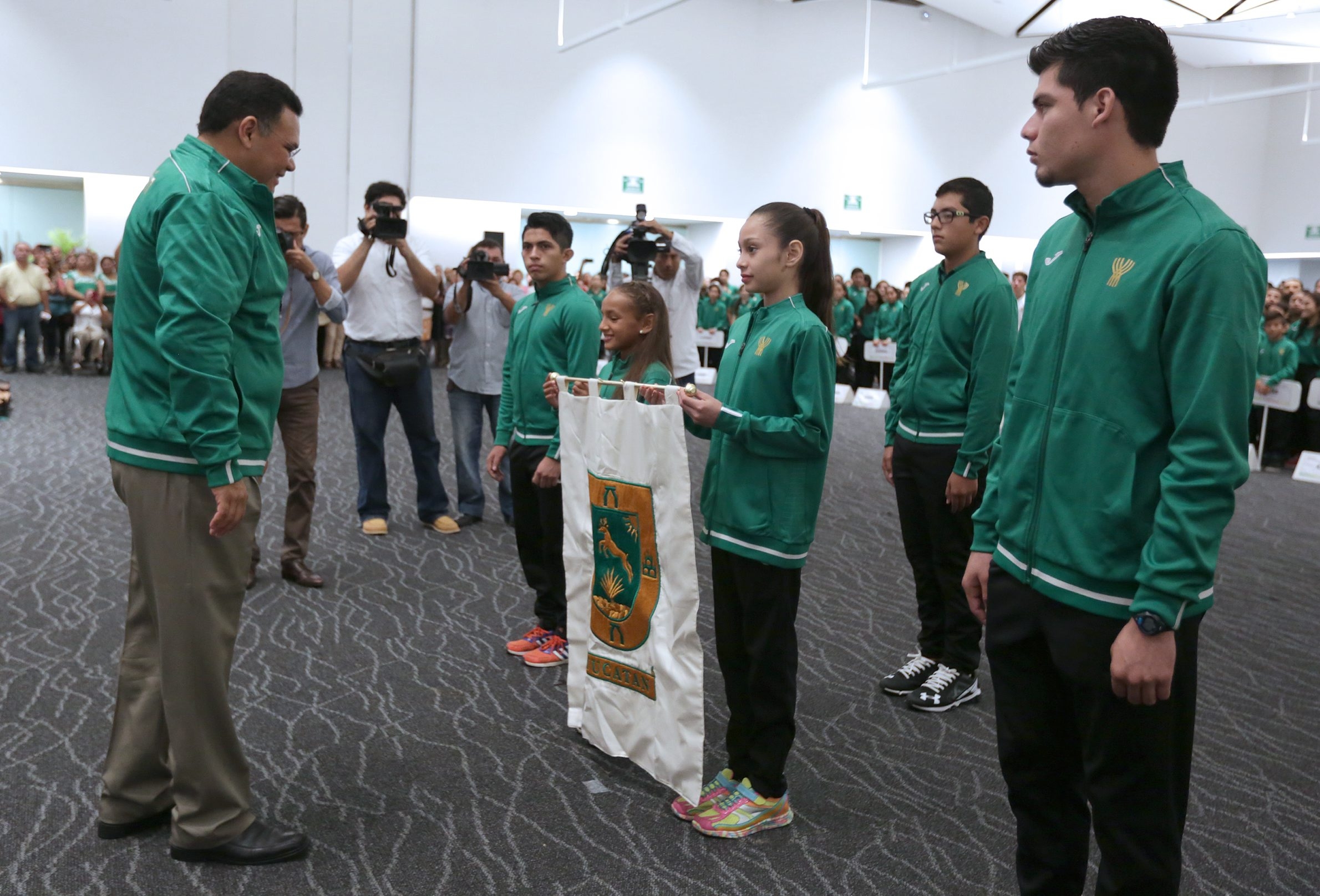 Premian a 270 estudiantes de matemáticas