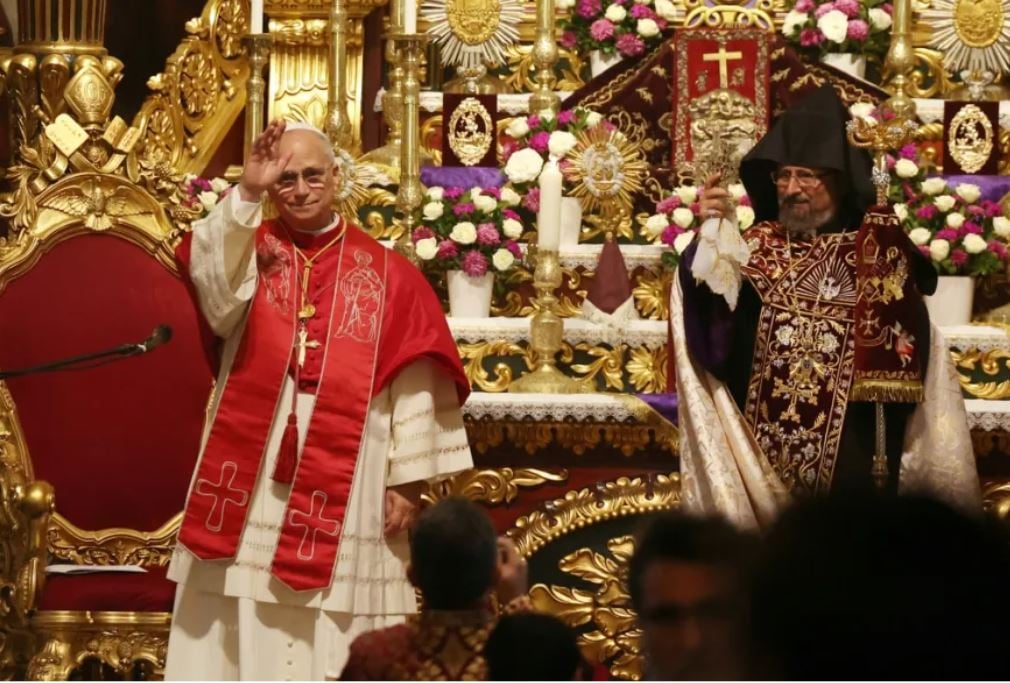 León XIV llega a Líbano con un llamado urgente a la paz en plena tensión regional