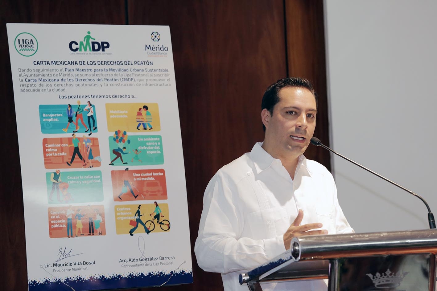 Urbes deben adaptarse al ciudadano: Vila